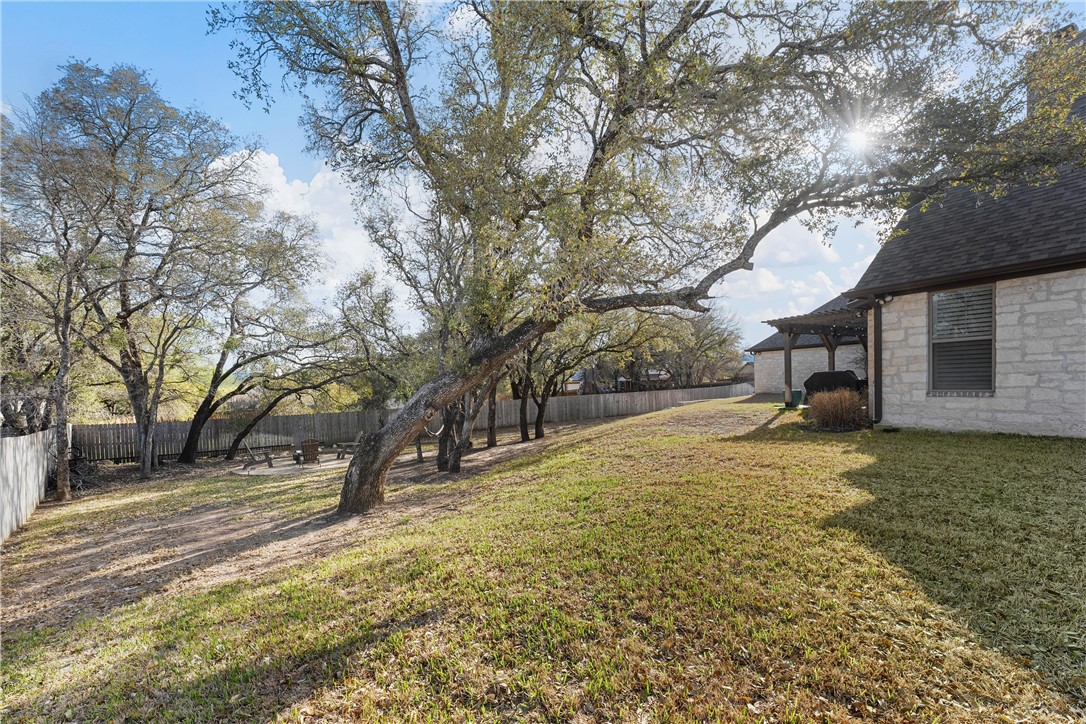 308 Wycliff Drive, China Spring, Texas image 29