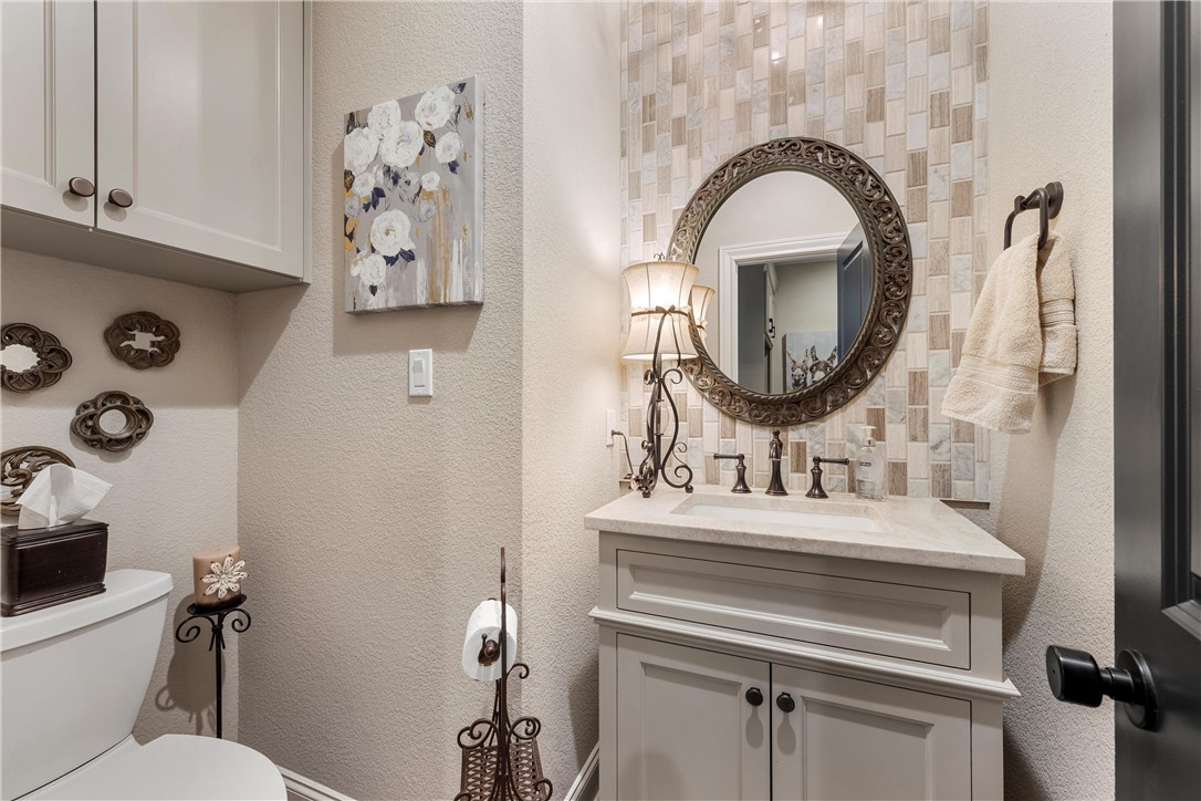 308 Wycliff Drive, China Spring, Texas image 12