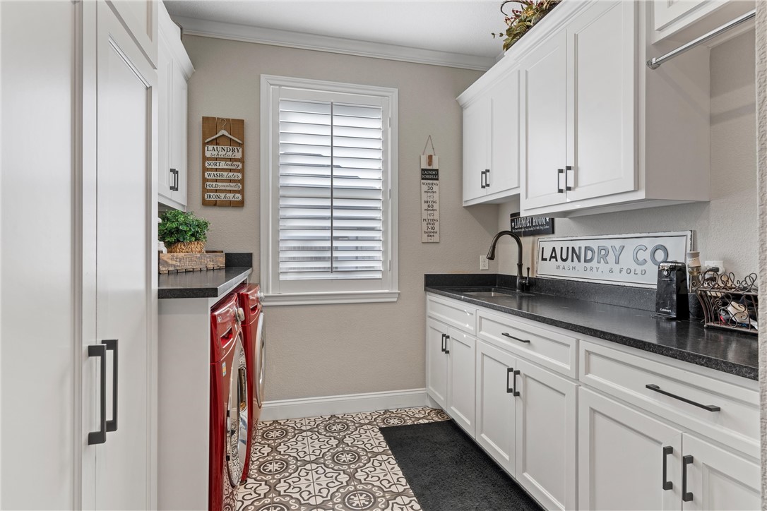 308 Wycliff Drive, China Spring, Texas image 11