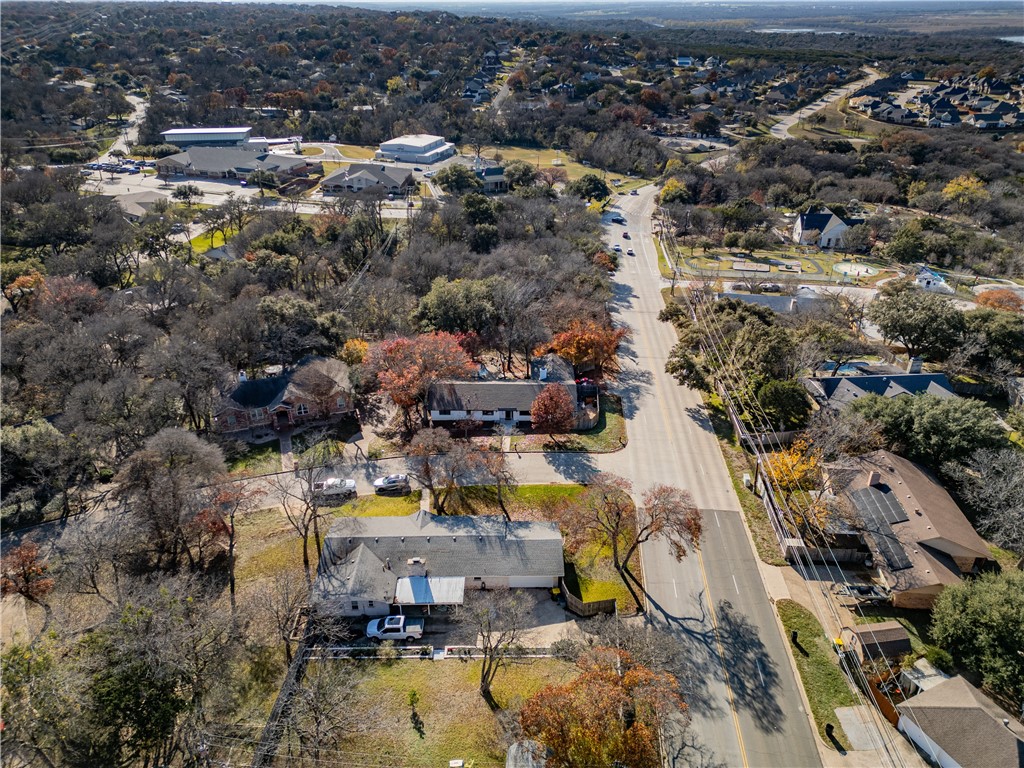 1040 Cardinal Drive, Woodway, Texas image 40