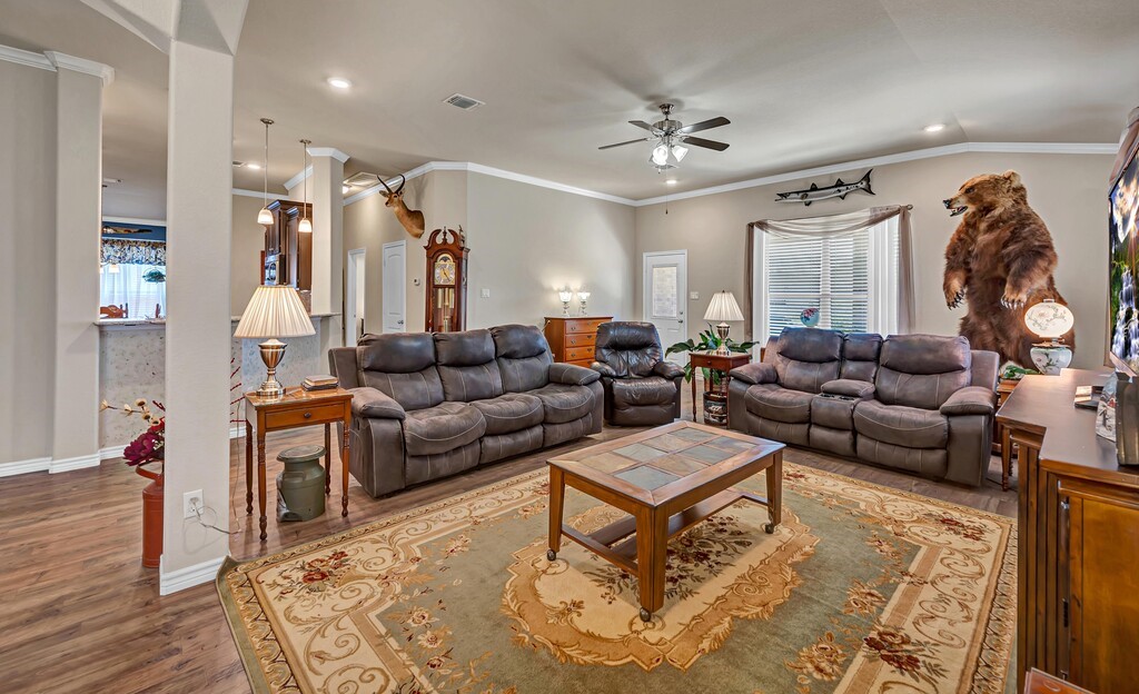 102 Livingston Court, Waco, Texas image 8