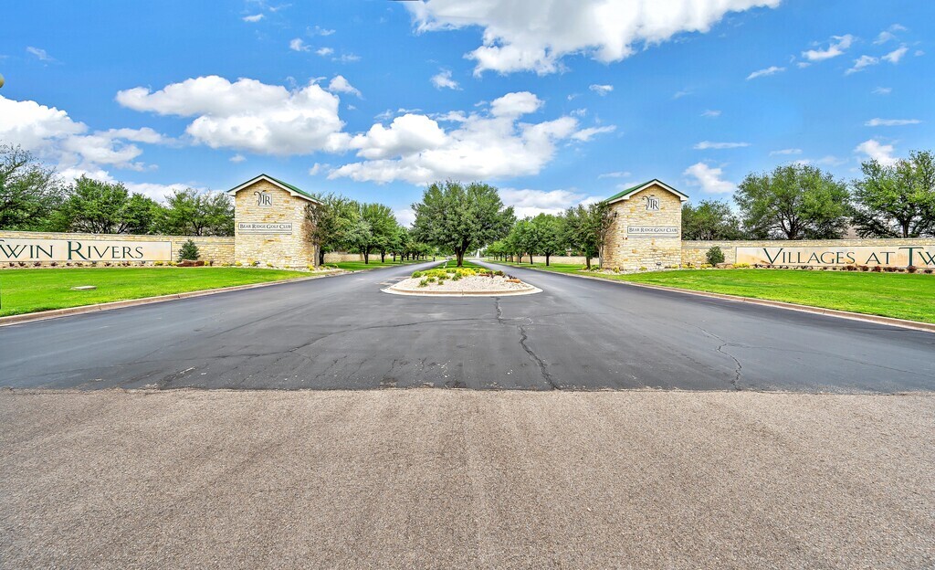 102 Livingston Court, Waco, Texas image 37