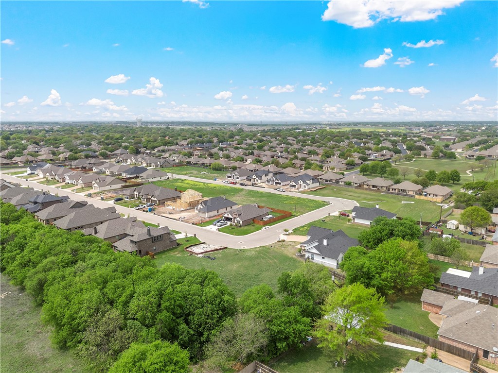 9912 Durango Trail, Woodway, Texas image 4