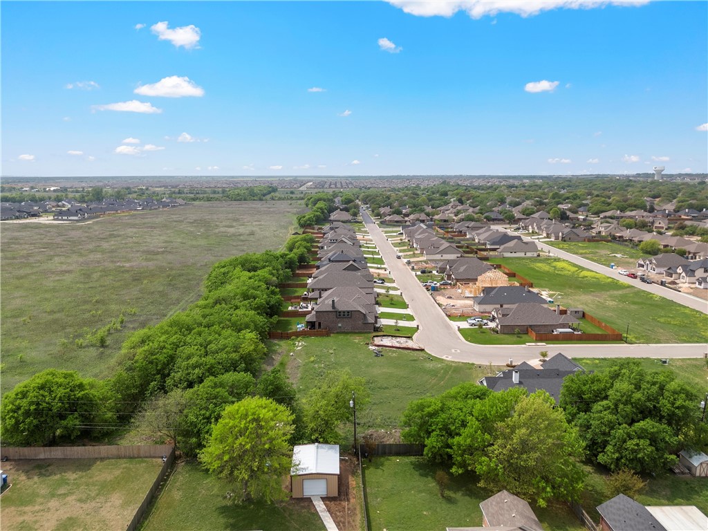 9912 Durango Trail, Woodway, Texas image 5