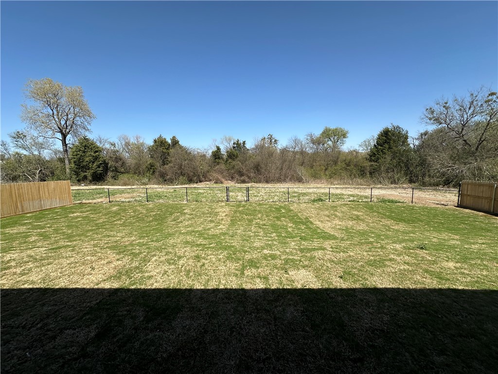 137 Lasso Loop, Lorena, Texas image 25