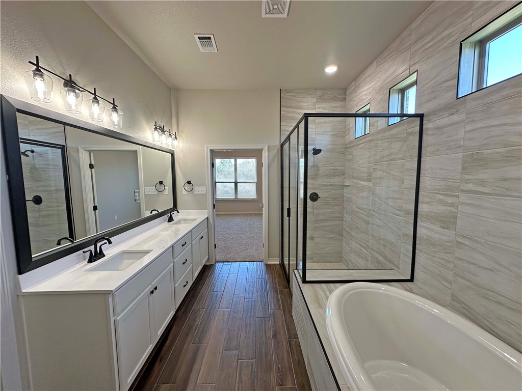 137 Lasso Loop, Lorena, Texas image 22