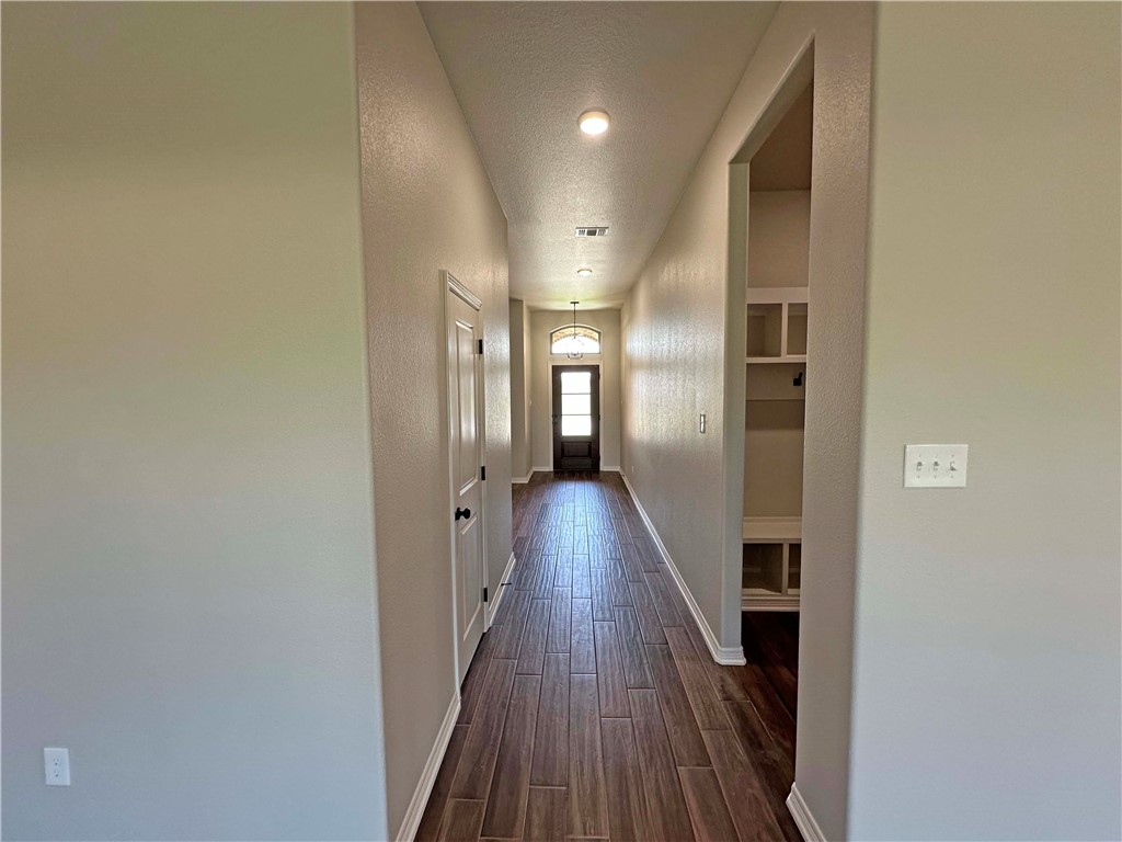 137 Lasso Loop, Lorena, Texas image 11