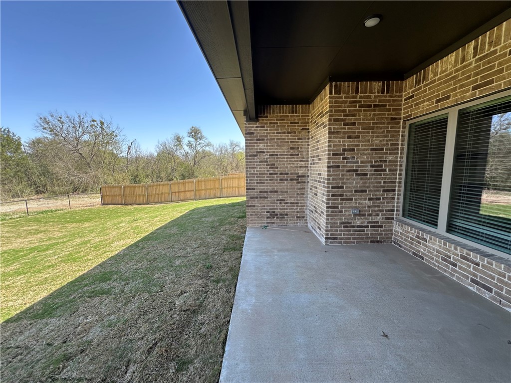 137 Lasso Loop, Lorena, Texas image 27