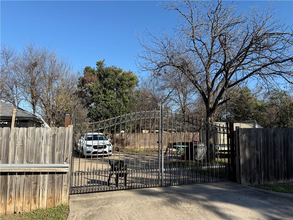 2224 Mcferrin Avenue, Waco, Texas image 5