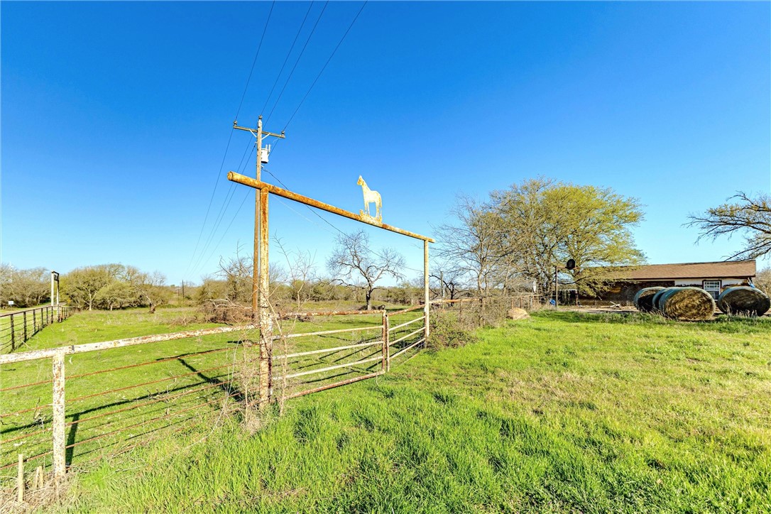 8932 Fm 339 Road, Mount Calm, Texas image 24