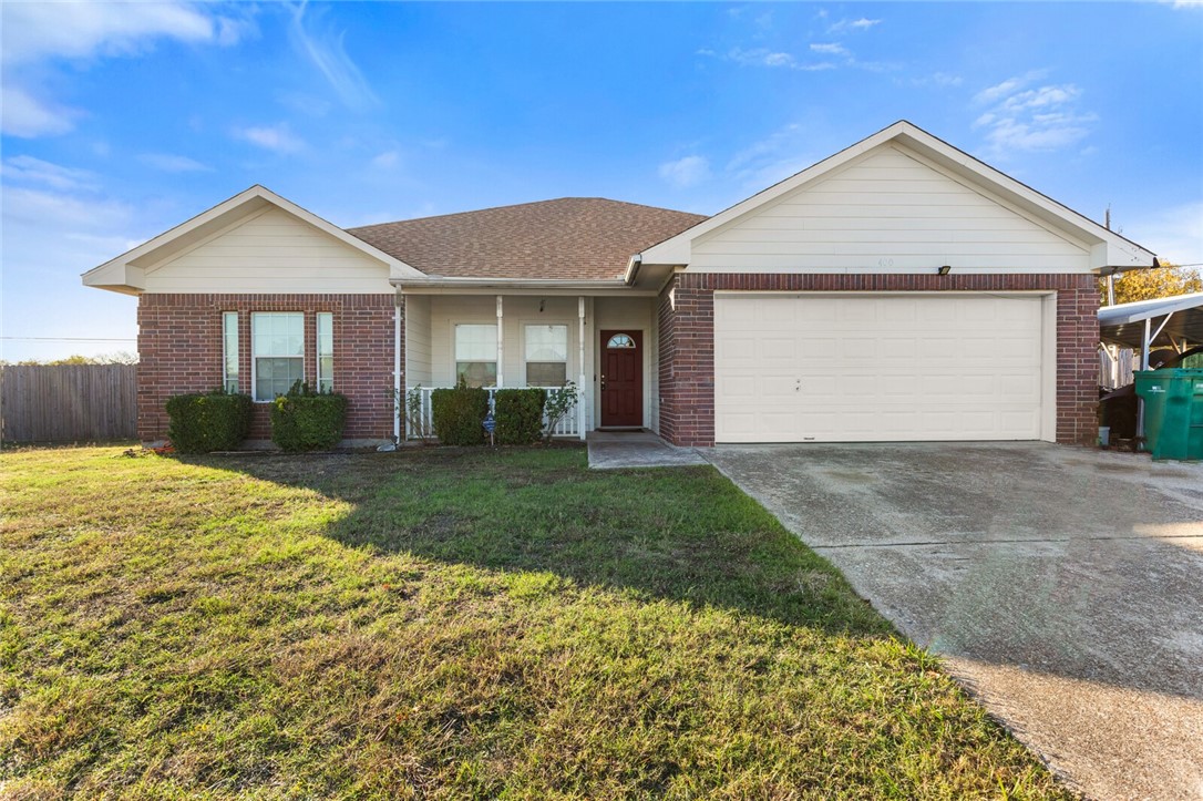 400 Wildcat Drive, Waco, Texas image 1