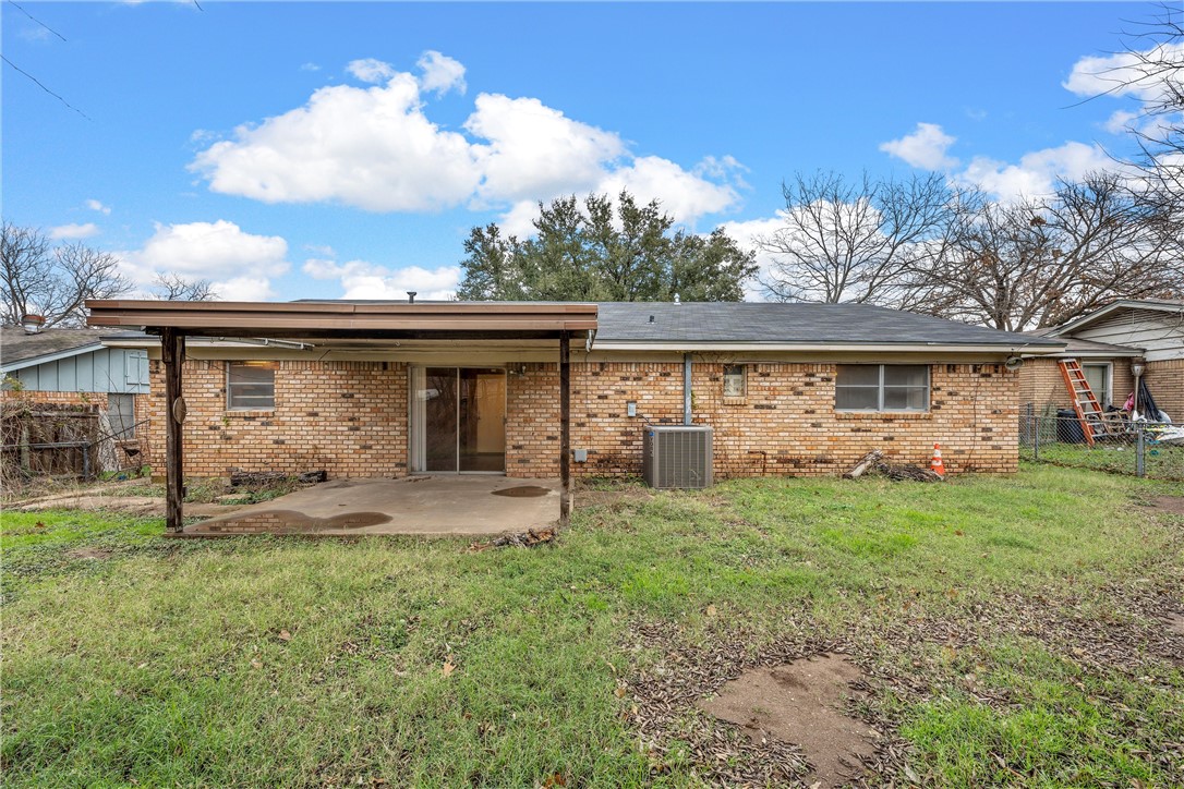 712 Dickens Drive, Waco, Texas image 24