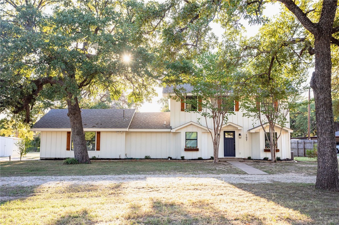 107 Spring Creek Street, Waco, Texas image 2