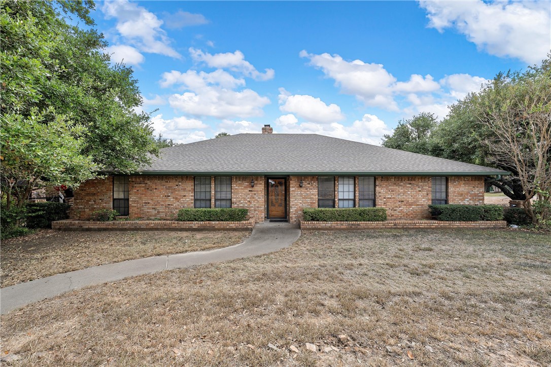 9901 Oak Ridge Circle, Woodway, Texas image 1