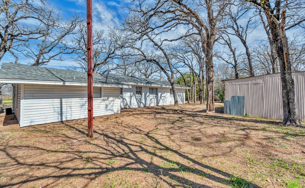 122 Teeling Trail, Whitney, Texas image 6