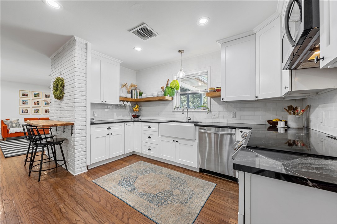 2230 Wendy Lane, Waco, Texas image 12