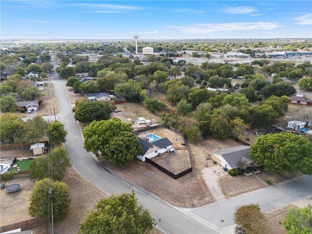 128 E Johnson Street, Hewitt, Texas image 37