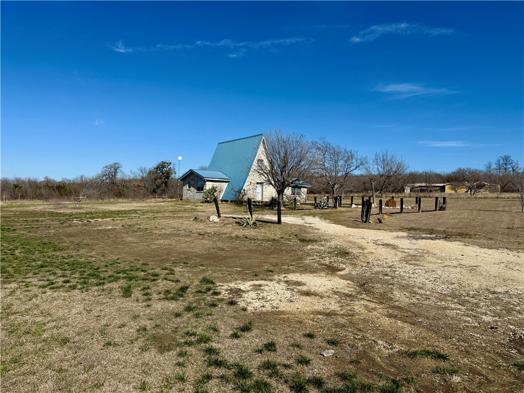 537 Hcr 1221, Blum, Texas image 3