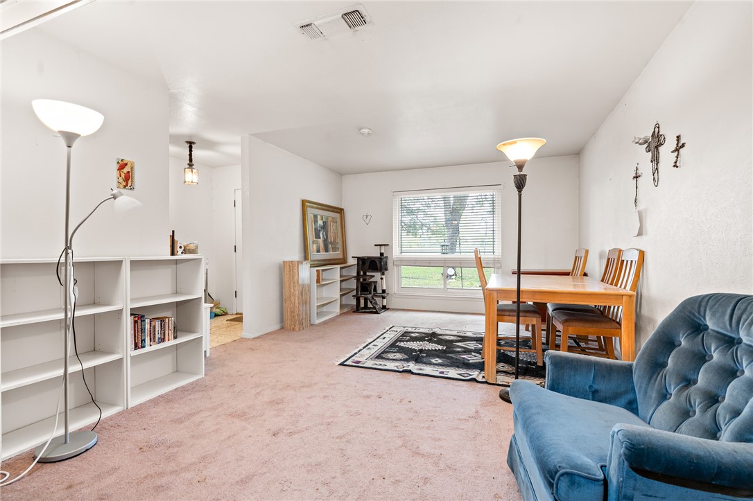 1187 Ross Road, Elm Mott, Texas image 12
