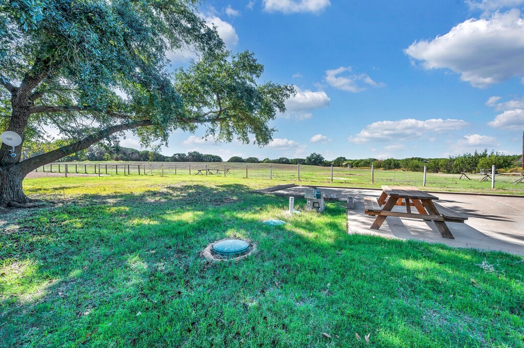 14703 Wortham Bend Road, China Spring, Texas image 33