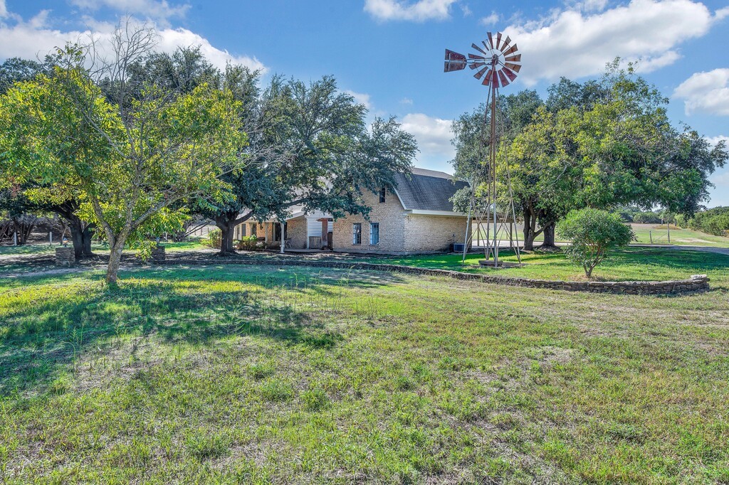 14703 Wortham Bend Road, China Spring, Texas image 1