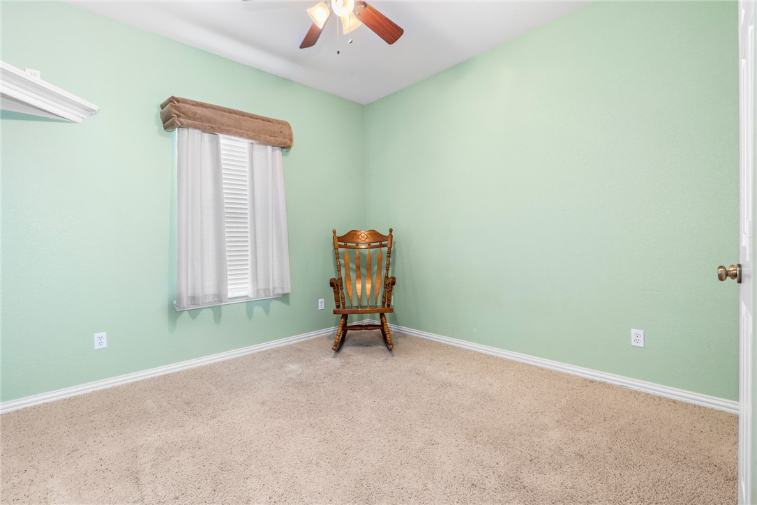 609 N Harrison Street, West, Texas image 33