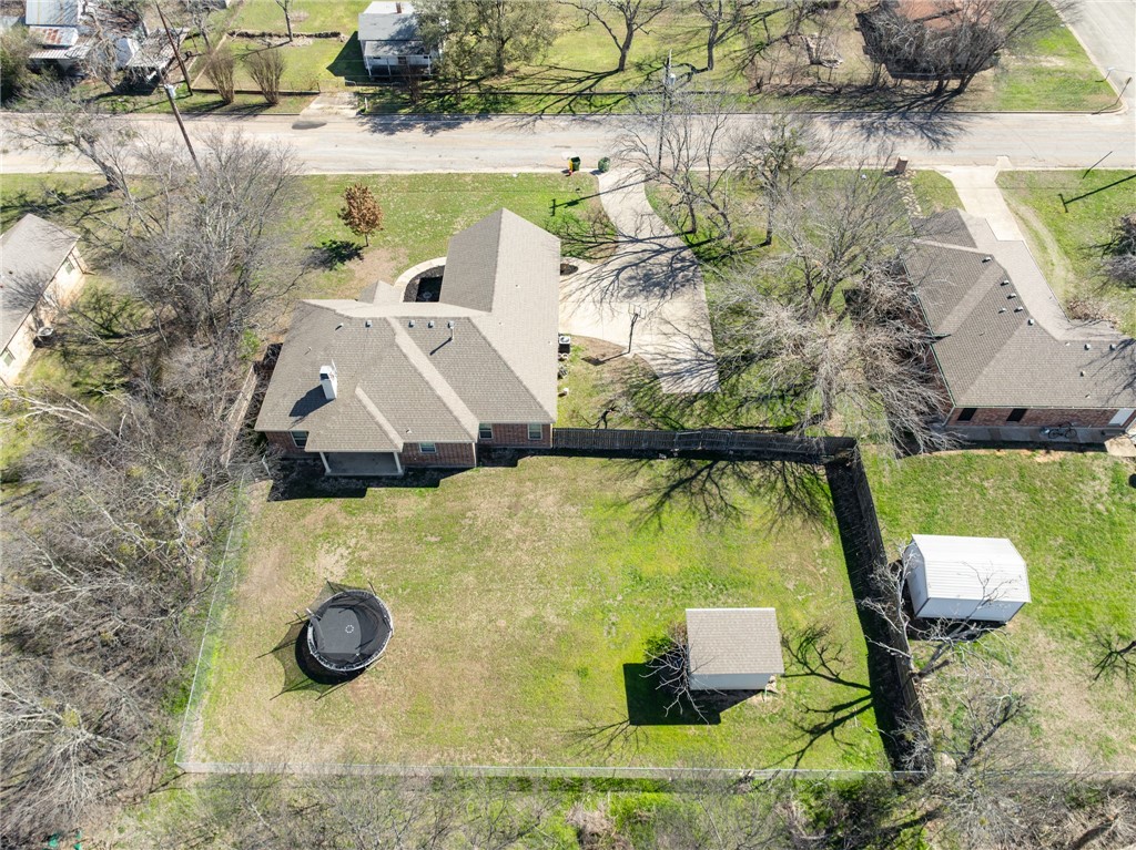 609 N Harrison Street, West, Texas image 36