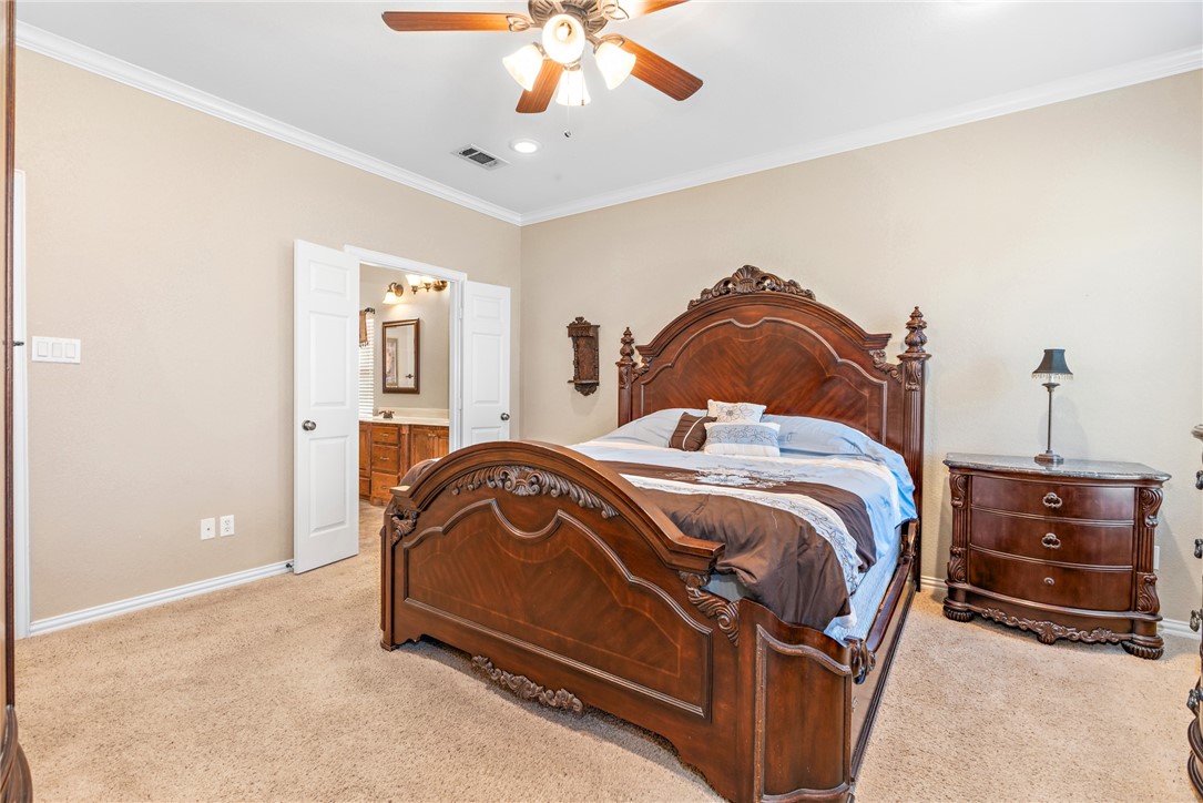 609 N Harrison Street, West, Texas image 23