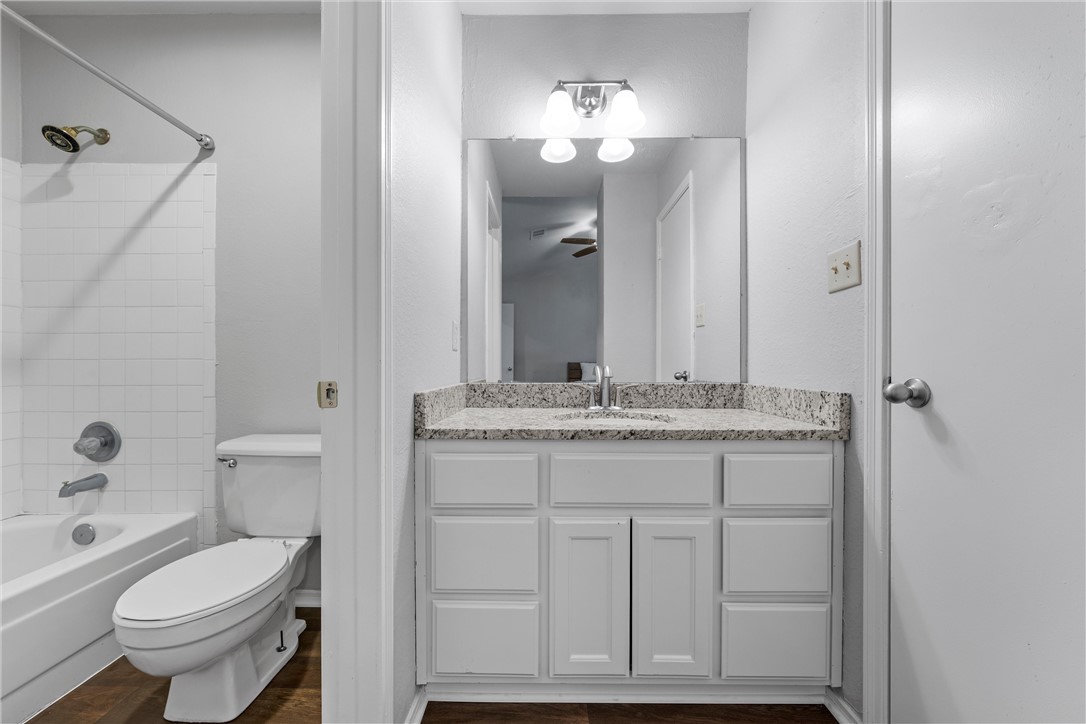 600 Bagby Avenue #6B, Waco, Texas image 16