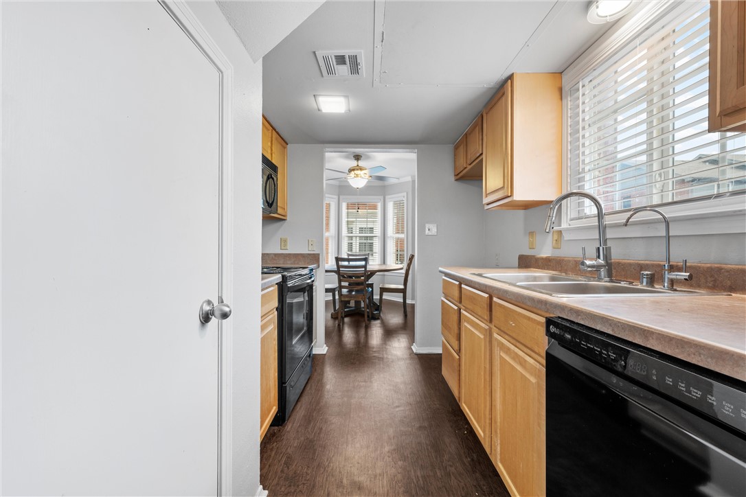 600 Bagby Avenue #6B, Waco, Texas image 6