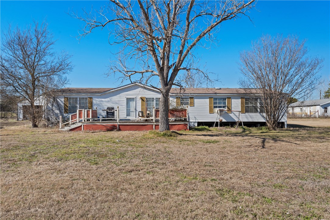 3725 Bluhm Road, West, Texas image 1