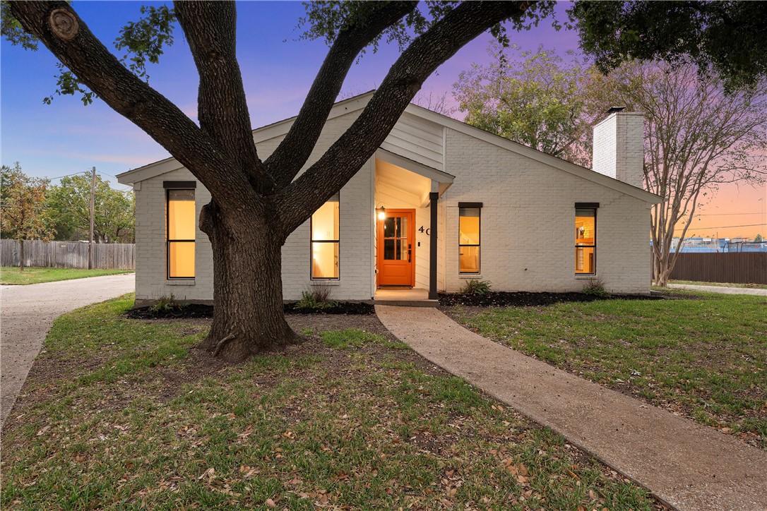 401 W Lindenwood Lane, Hewitt, Texas image 7