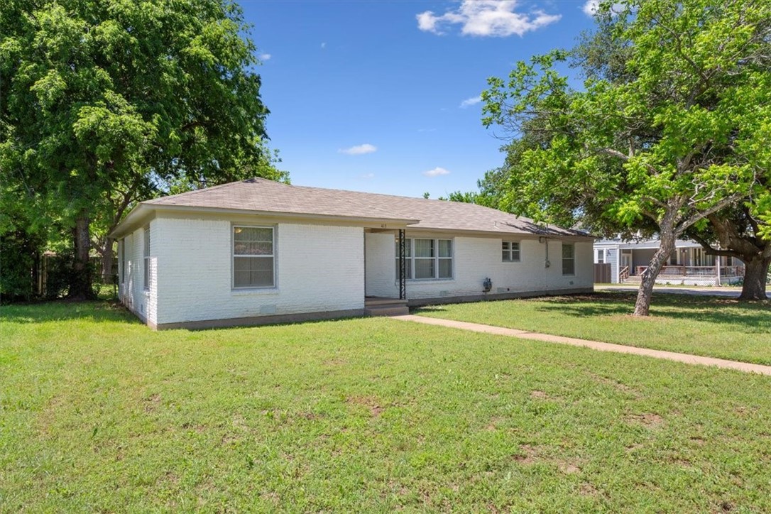 413 S Tyler Street, McGregor, Texas image 30