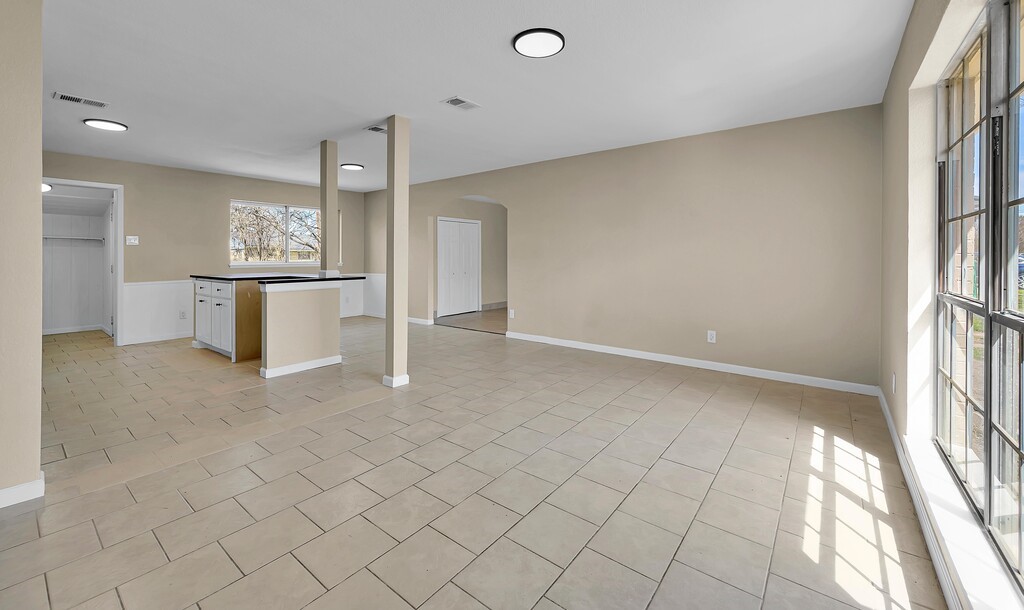 4310 Gram Lane, Waco, Texas image 5