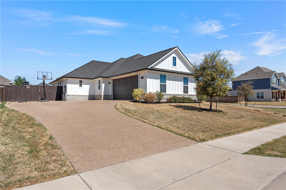 10101 Wildberry Drive, Woodway, Texas image 3