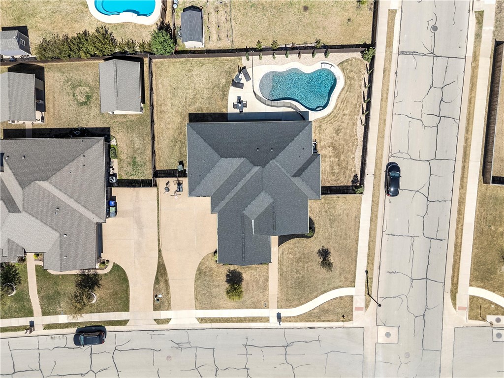 10101 Wildberry Drive, Woodway, Texas image 33