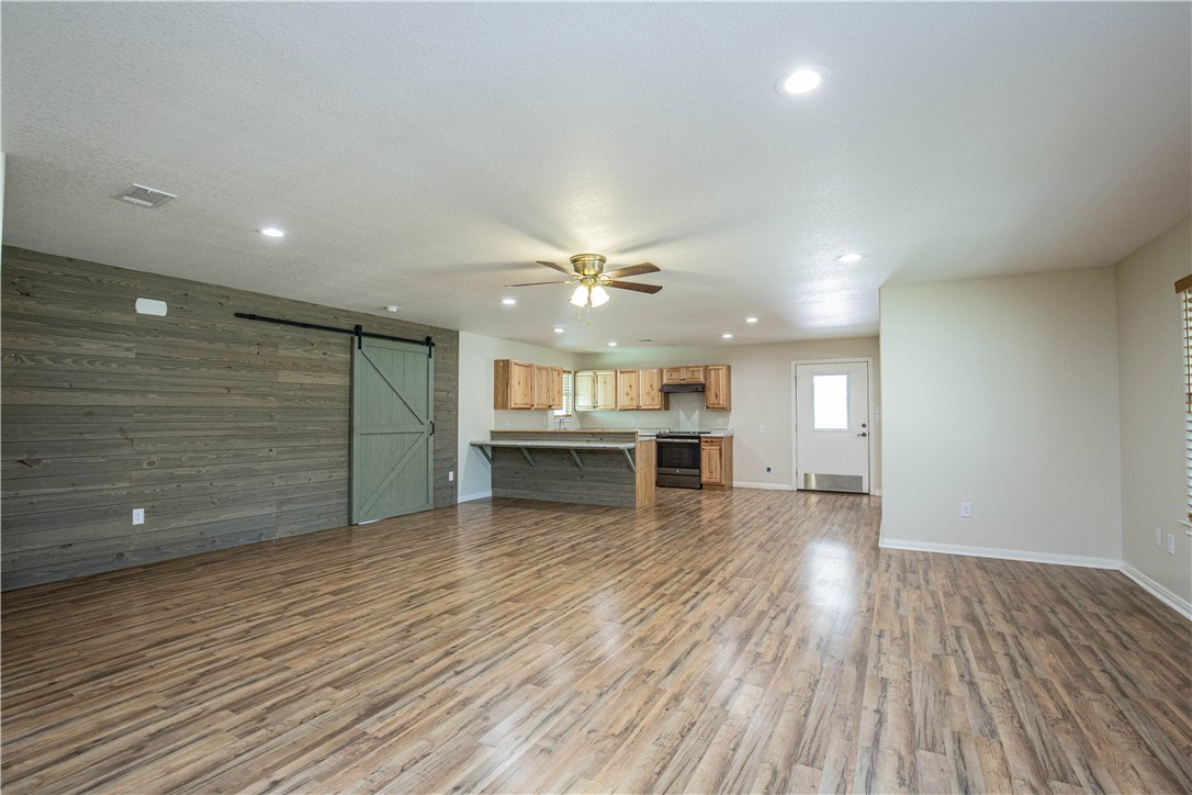 182 Briar Lane, Chilton, Texas image 4