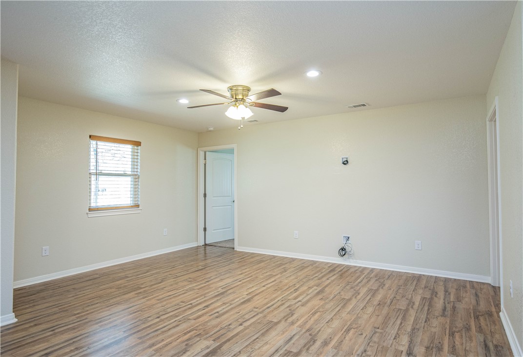 182 Briar Lane, Chilton, Texas image 3