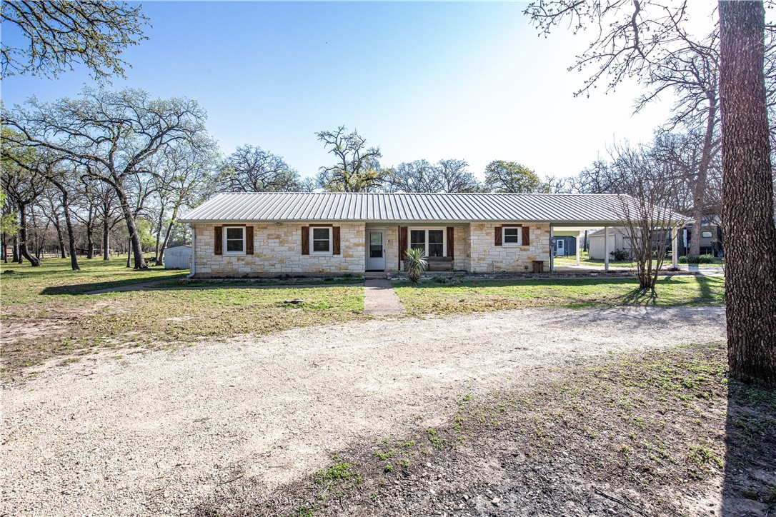 182 Briar Lane, Chilton, Texas image 2