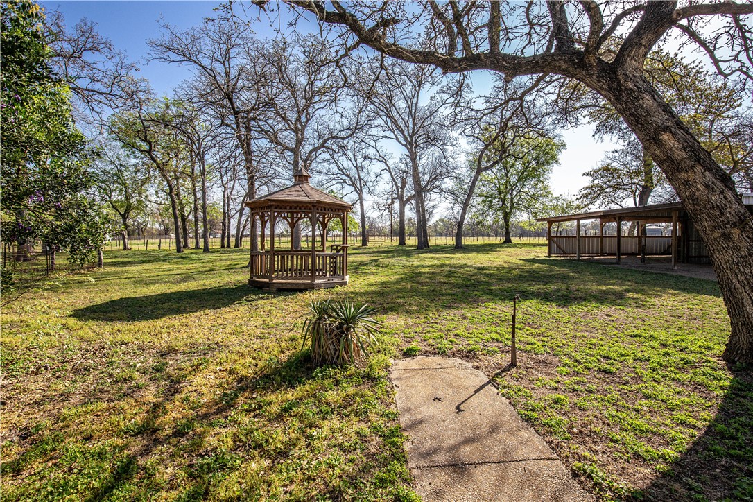 182 Briar Lane, Chilton, Texas image 18