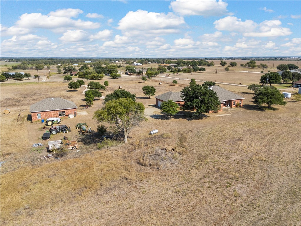 299 Twin Bends Road, Crawford, Texas image 36