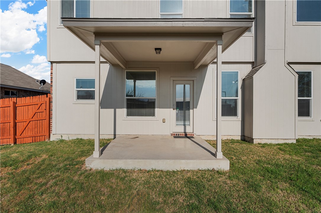 6608 Vista View Drive, Woodway, Texas image 24