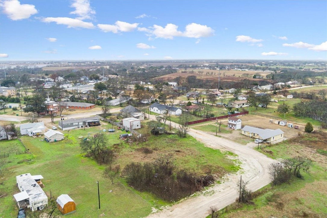 208 Evergreen Street, Eddy, Texas image 3