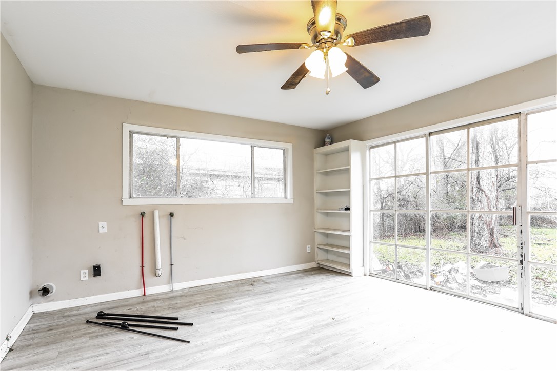 318 Durr Street, Marlin, Texas image 4