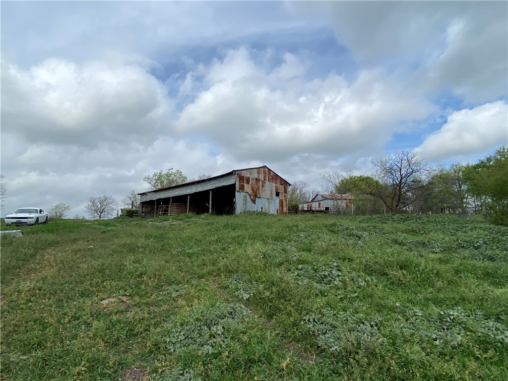 1391 Cr 112 Road, Buckholts, Texas image 7