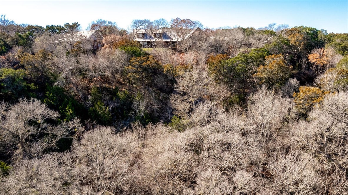 848 Canyon Oaks Road, Crawford, Texas image 16