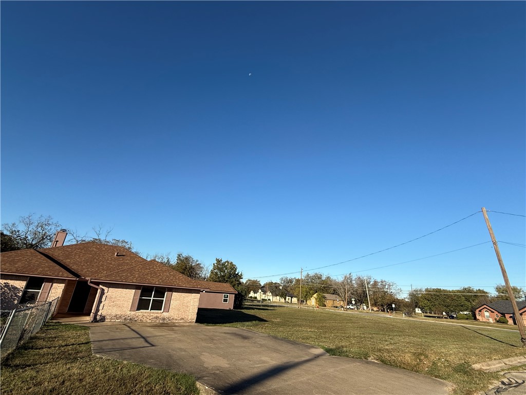 3831 Kendall Lane, Waco, Texas image 5