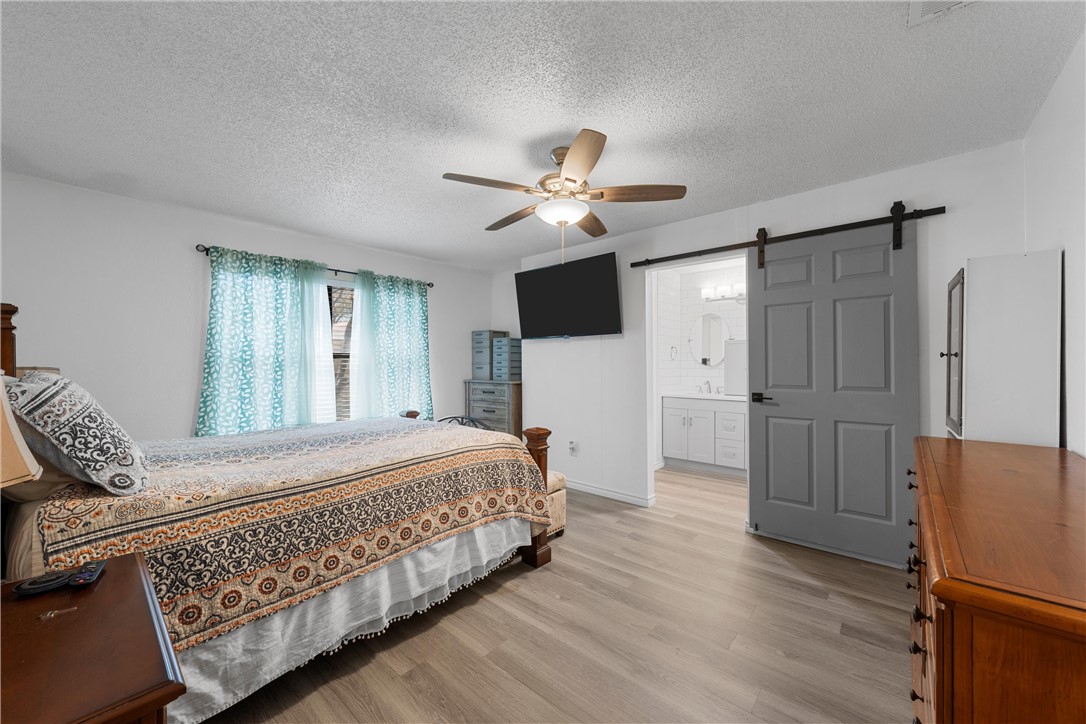2205 Skylark Drive, Woodway, Texas image 14