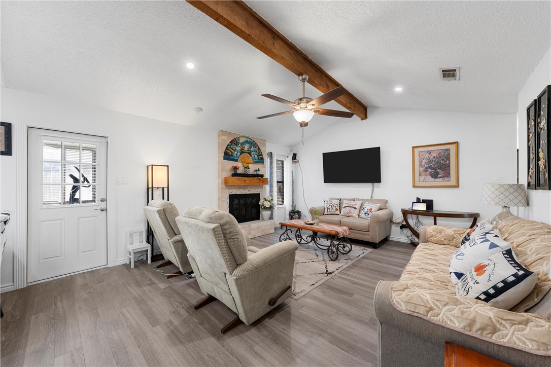 2205 Skylark Drive, Woodway, Texas image 4