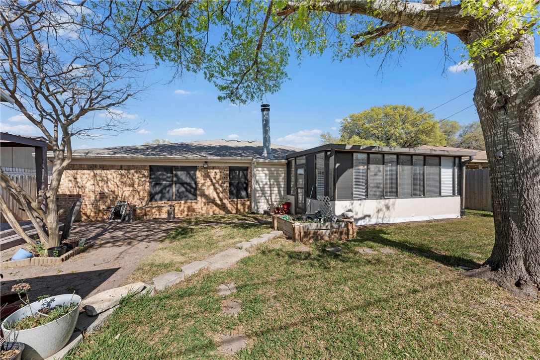 2205 Skylark Drive, Woodway, Texas image 25